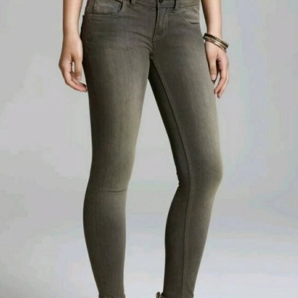 Free People Women's Murray Wash Skinny Jeans - Size 29 - Picture 4 of 11
